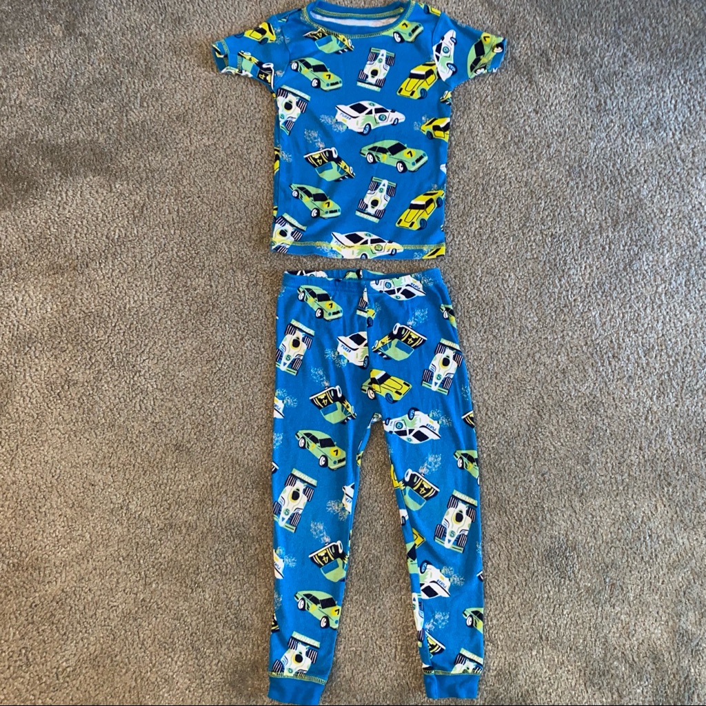 Carter’s: Boy’s Pj’s (Size: 4t)